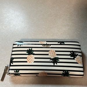 Kate Spade large continental wallet - Pineapple
